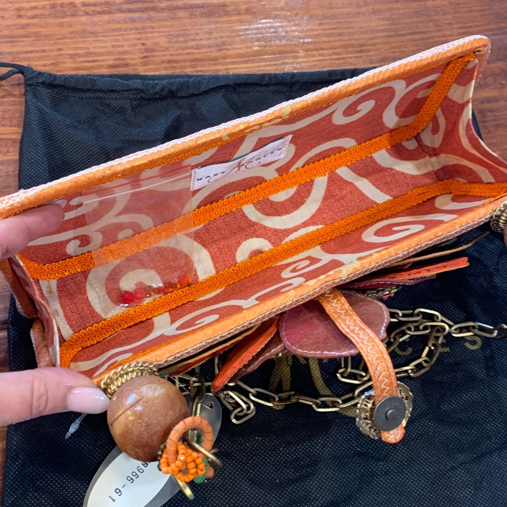 Mary Frances "Hibiscus" handbag - Picture 13 of 17